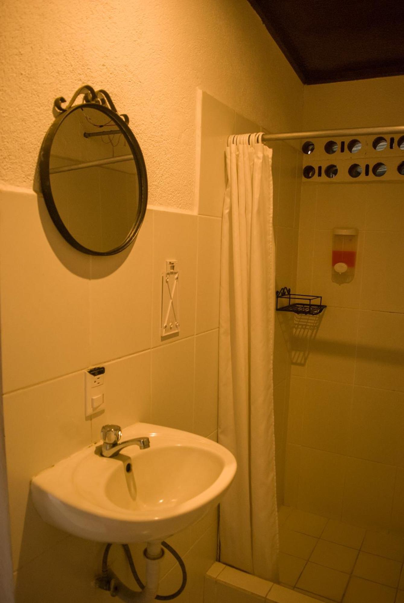 אנטיגואה גואטמלה Tzunun Hostel מראה חיצוני תמונה